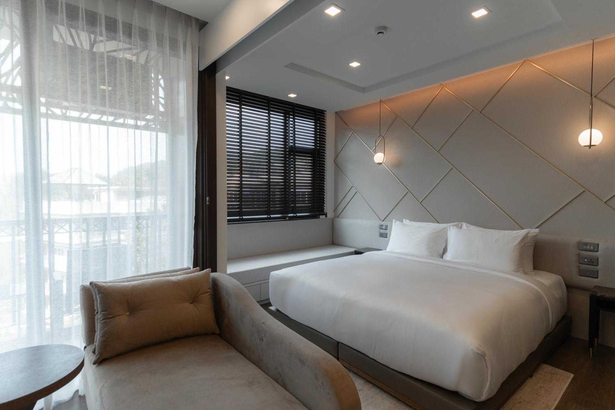 The Proud Karon Beach Phuket Trademark Collection By Wyndham Exterior photo