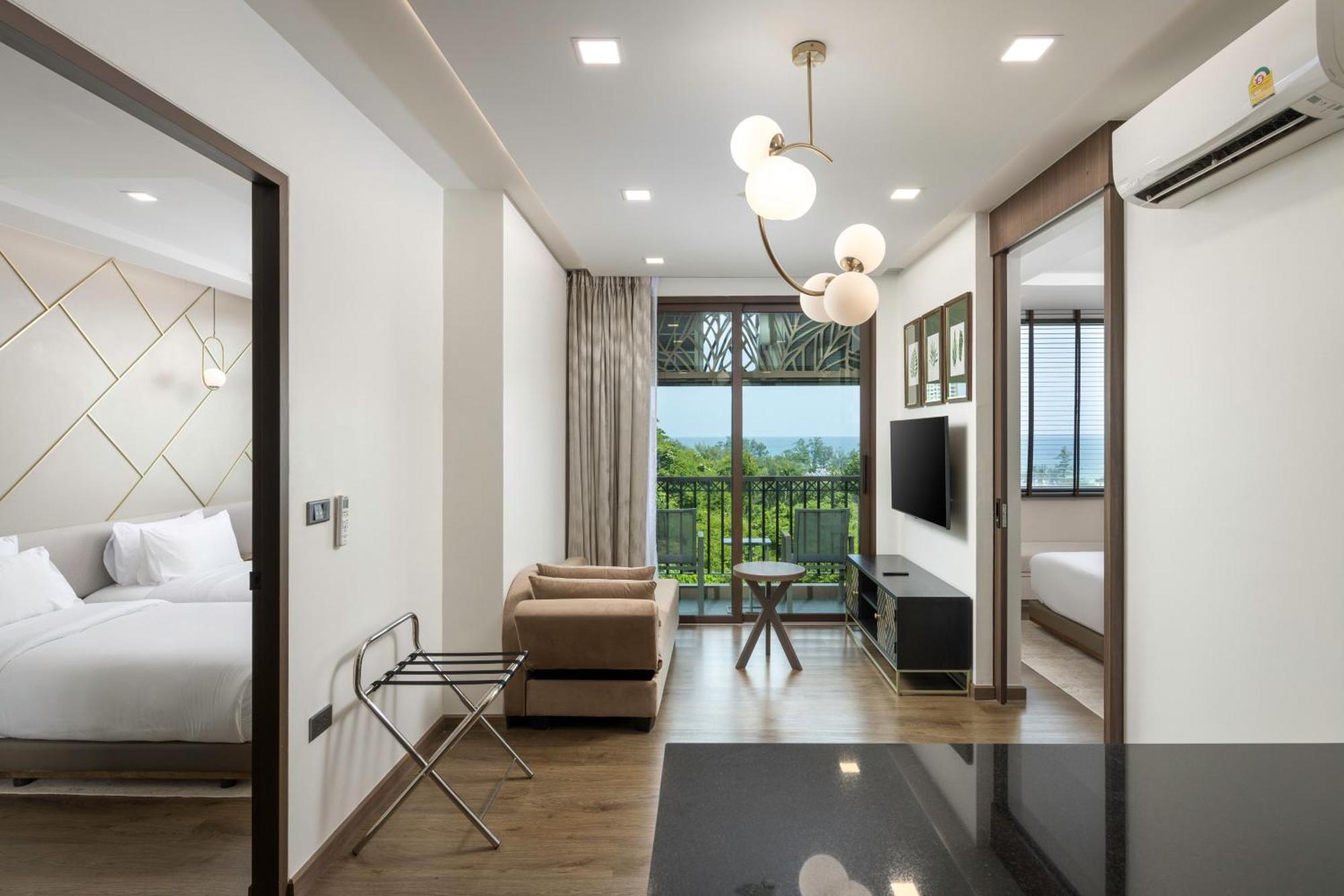The Proud Karon Beach Phuket Trademark Collection By Wyndham Exterior photo