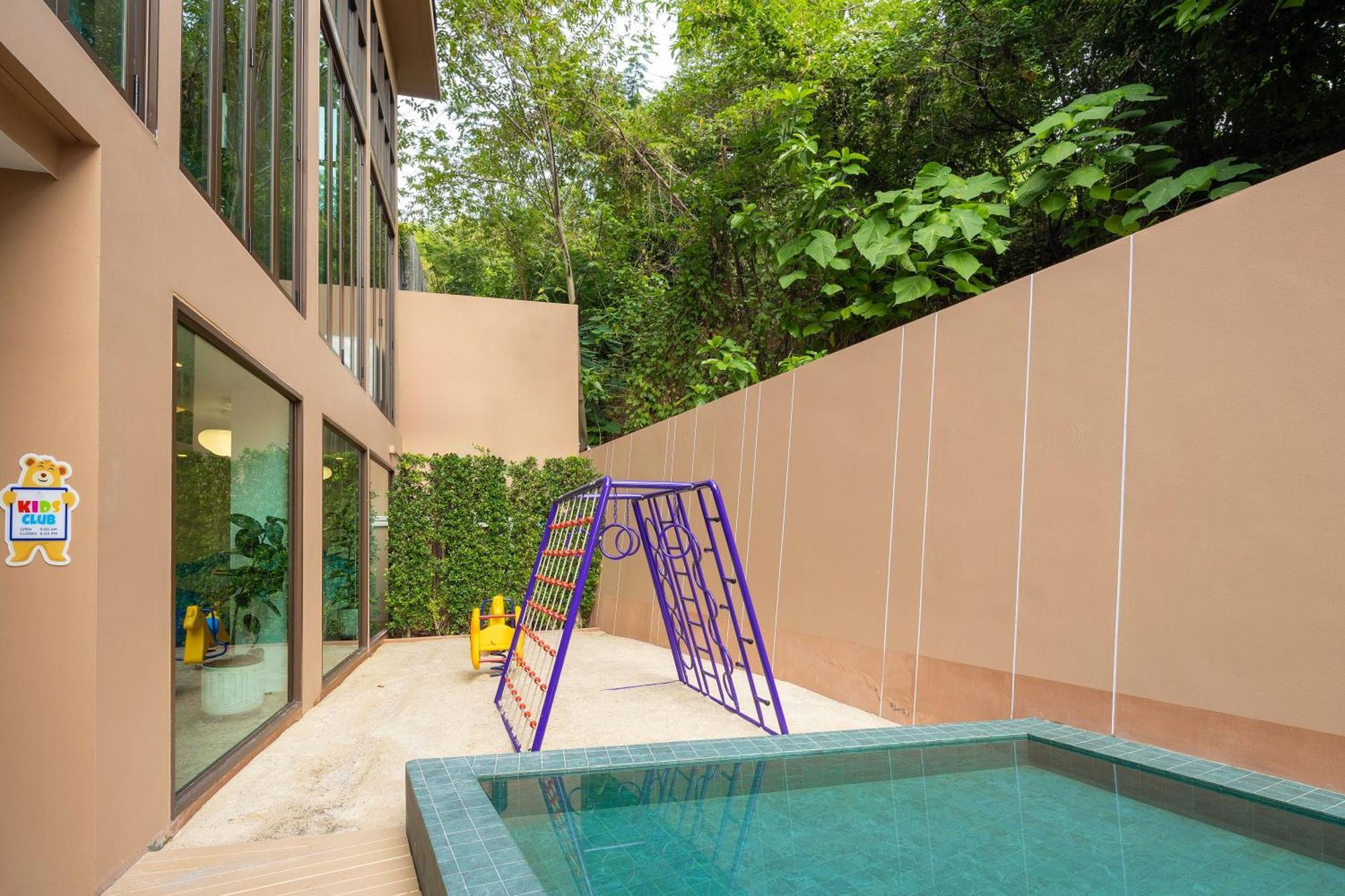 The Proud Karon Beach Phuket Trademark Collection By Wyndham Exterior photo