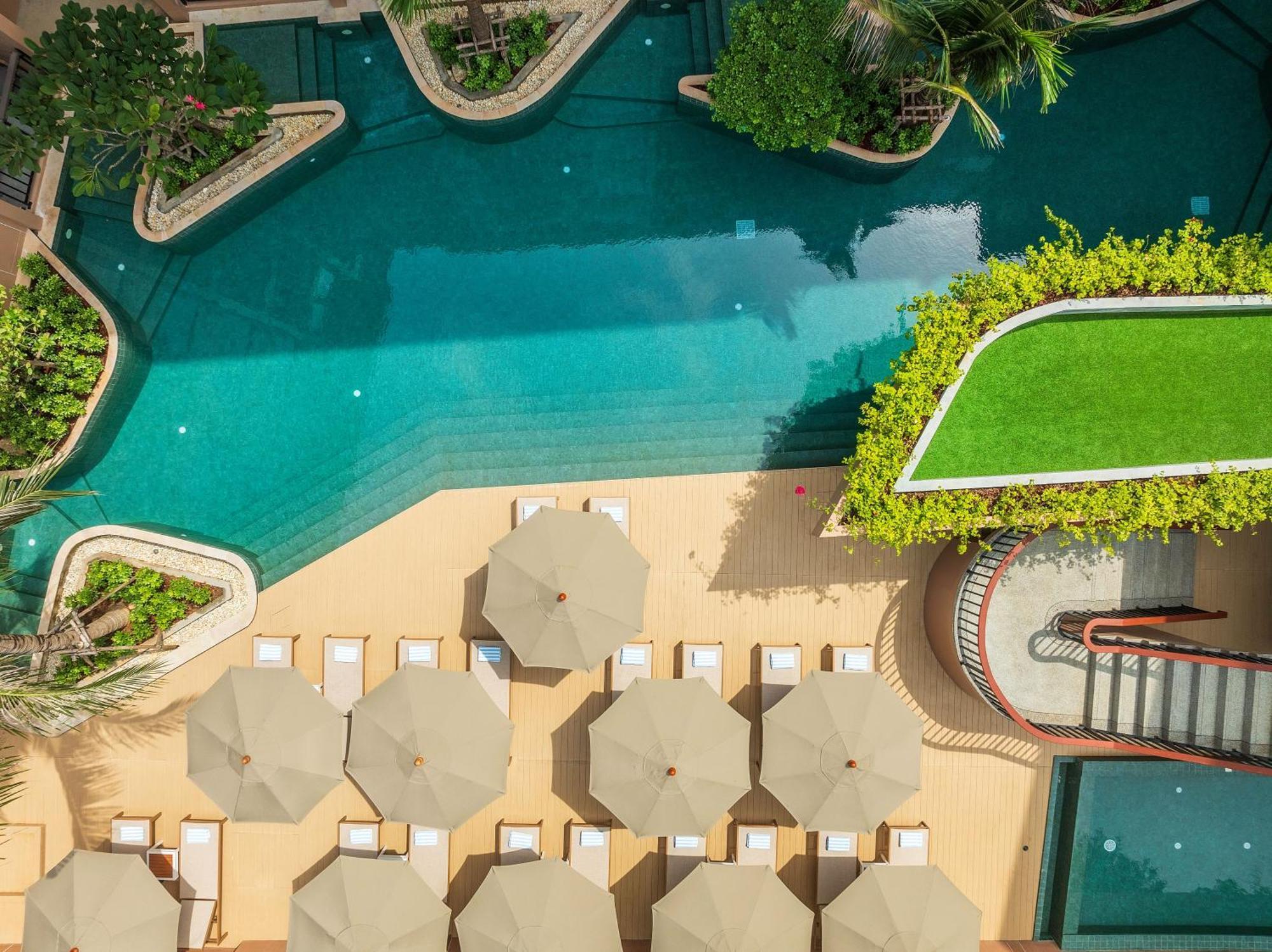 The Proud Karon Beach Phuket Trademark Collection By Wyndham Exterior photo